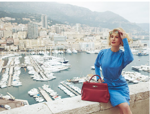 Grace-Kelly-look-Rosamund Pike - Monaco Harbor