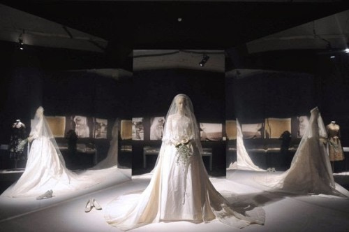 Grace Kelly Wedding Dress Exhibit